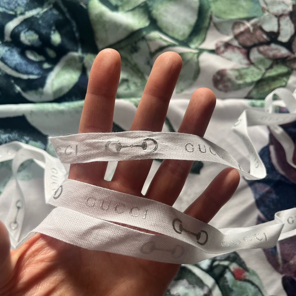 Gucci White Cotton Ribbon Silver Horsebit Logo Gift Wrap Hair Accessory DIY
